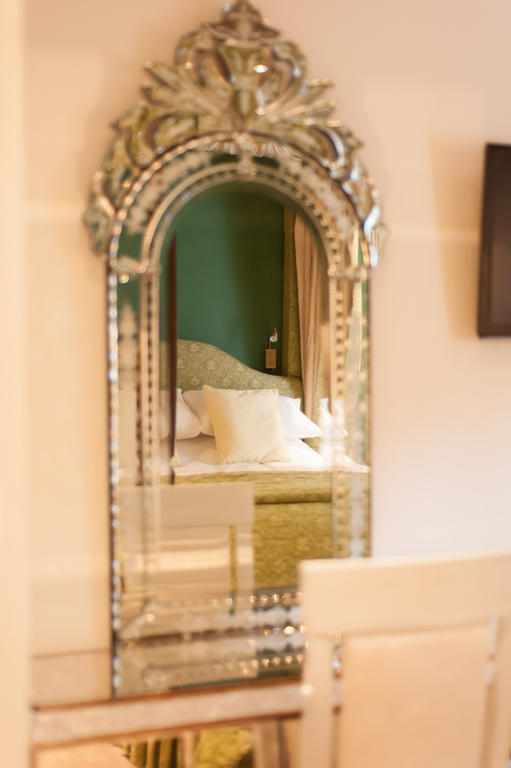 The Wychwood Inn Shipton under Wychwood Chambre photo