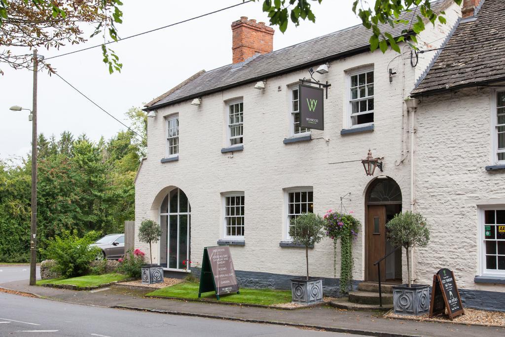 The Wychwood Inn Shipton under Wychwood Extérieur photo