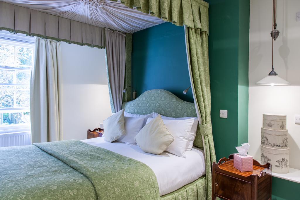 The Wychwood Inn Shipton under Wychwood Extérieur photo