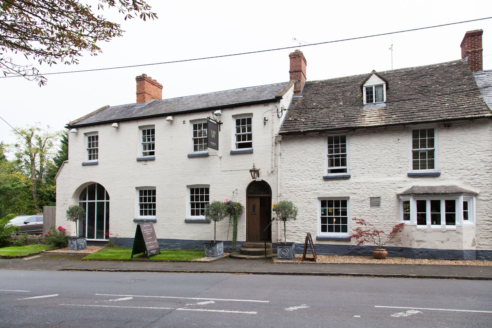 The Wychwood Inn Shipton under Wychwood Extérieur photo